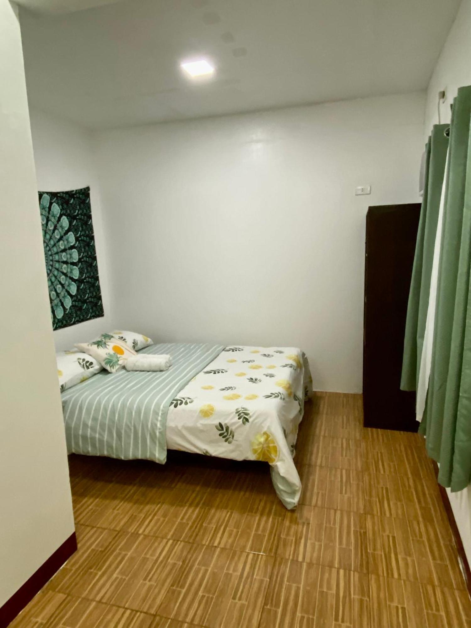 Moalboal Panagsama Beach Topbudz Hostel Esterno foto
